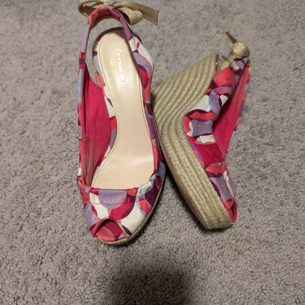 Coach size 7.5 wedge